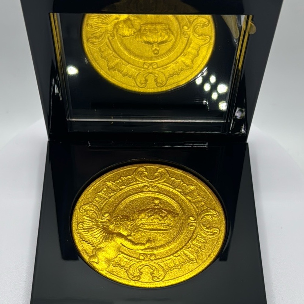 Limited Edition Pat McGrath x Bridgerton Skin Fetish Sublime Skin Highlighter